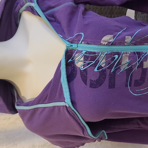 ๐ Free With Purchase ๐ - Picture 2 of 3